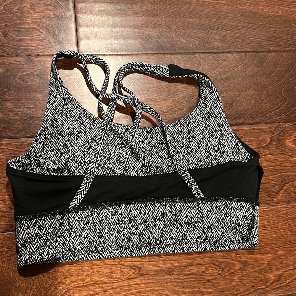 lululemon Sports Bra - Picture 6 of 6